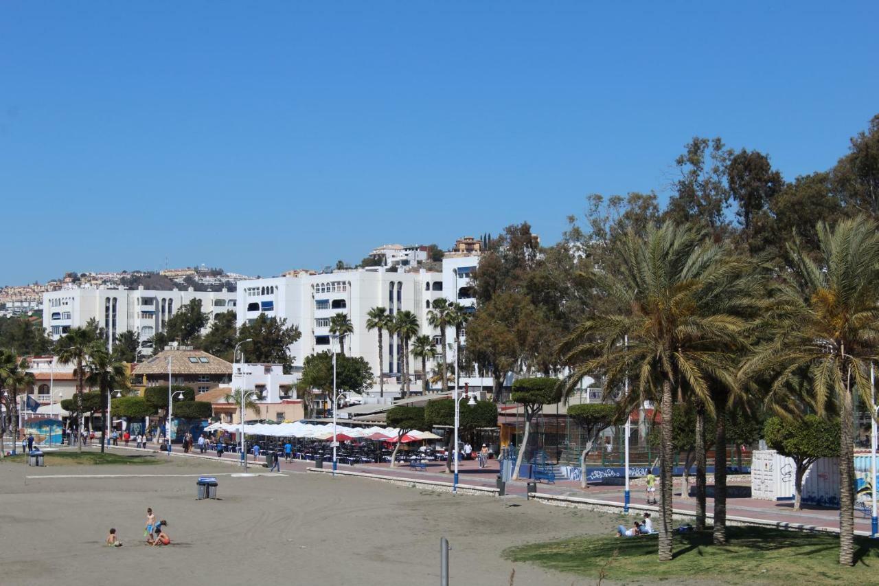 マラガPlaya Viginiaアパートメント エクステリア 写真